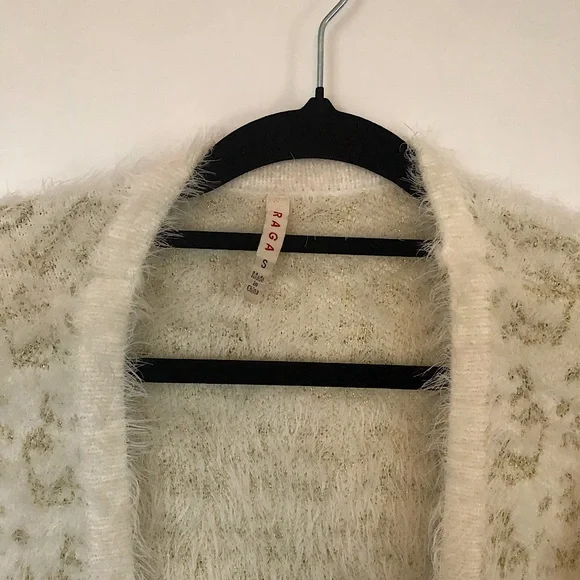 Anthropologie Raga Cassidy Eyelash Cardigan - Picture 4 of 8